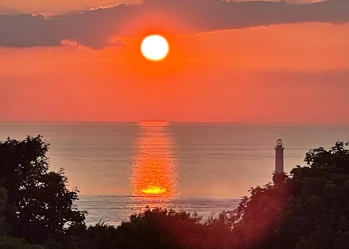 Отель Du Cap - La Hague 2*