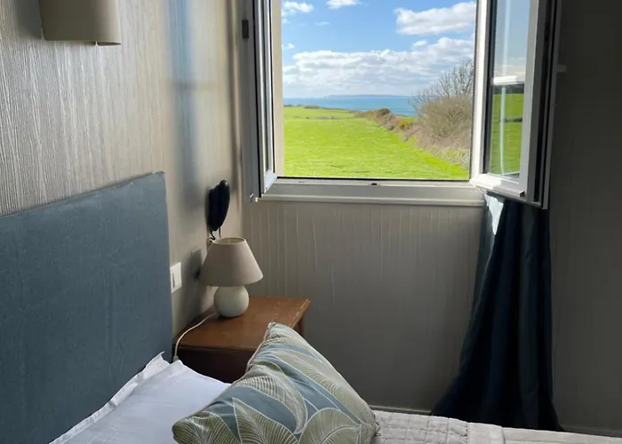 Отель Du Cap - La Hague Auderville